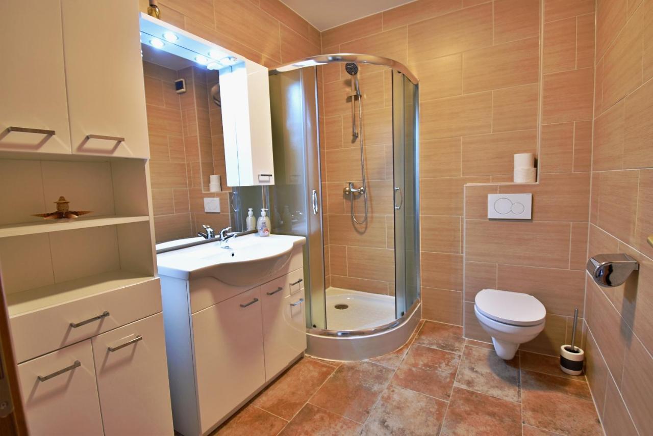 Apartmani Solis Vir Kültér fotó