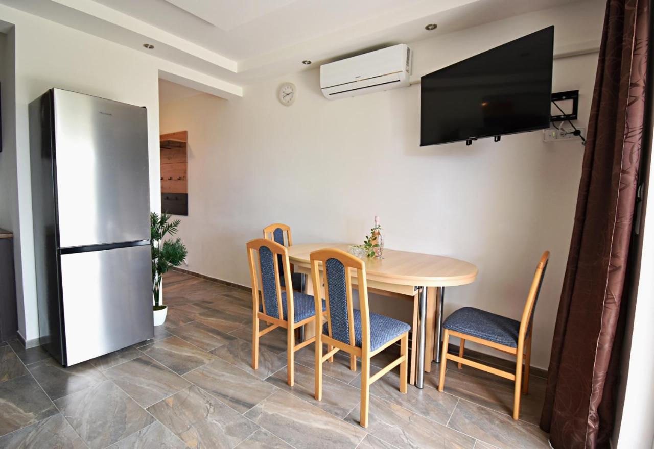 Apartmani Solis Vir Kültér fotó